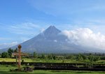 Cagsawa Ruins and Mayon Volcano